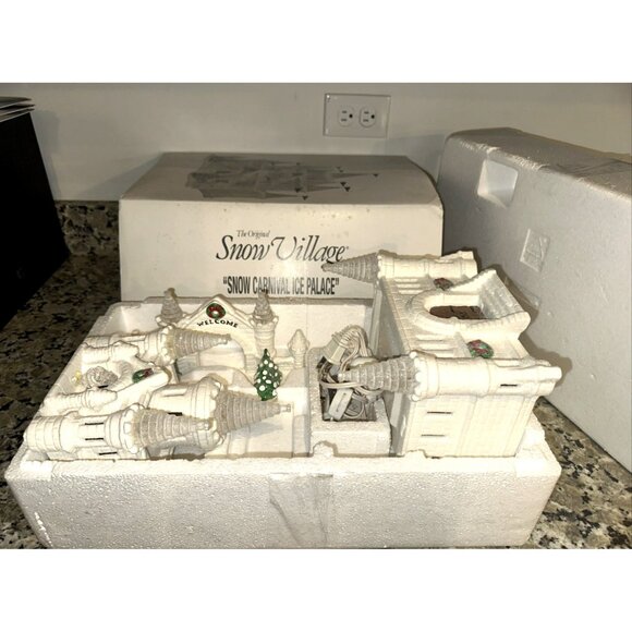 Dept 56 Original Snow Village SNOW CARNIVAL ICE PALACE 54850 Porcelain & Lighted - Picture 3 of 10